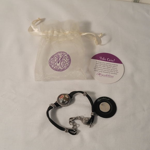 ❤ MAGNABILITIES BRACELET - Picture 3 of 6